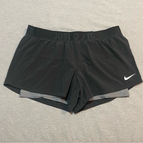Nike Pants - Nike Icon Woven 2-in-1 Shorts Black White Large Dri-FIT Lined Athletic